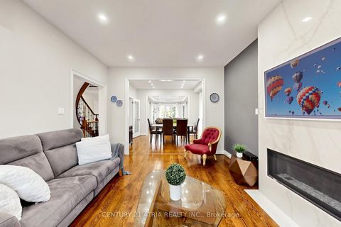 Photo 9 at 118 May Avenue, North Richvale, Richmond Hill
