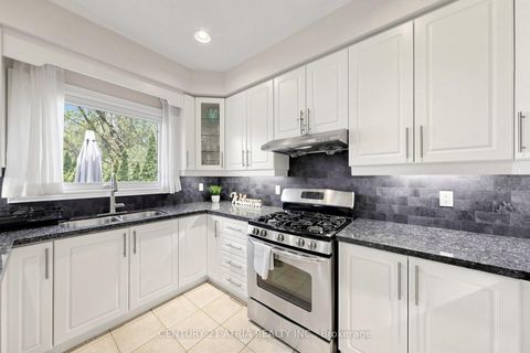 Photo 13 at 118 May Avenue, North Richvale, Richmond Hill