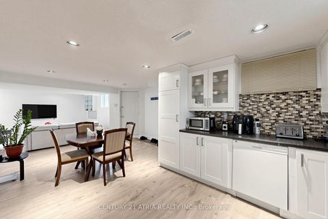 Photo 33 at 118 May Avenue, North Richvale, Richmond Hill