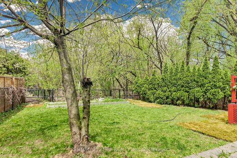 Photo 43 at 118 May Avenue, North Richvale, Richmond Hill