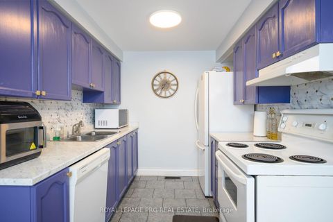 Photo 5 at 97 NATHAN Crescent, Painswick South, Barrie