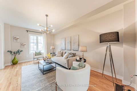 Photo 8 at 84 - 15 Old Colony Road, Oak Ridges Lake Wilcox, Richmond Hill