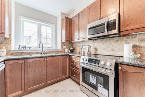 Photo 16 at 84 - 15 Old Colony Road, Oak Ridges Lake Wilcox, Richmond Hill
