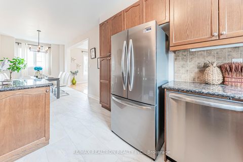Photo 18 at 84 - 15 Old Colony Road, Oak Ridges Lake Wilcox, Richmond Hill