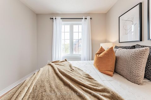 Photo 34 at 84 - 15 Old Colony Road, Oak Ridges Lake Wilcox, Richmond Hill
