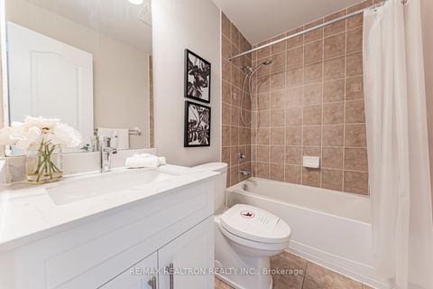 Photo 35 at 84 - 15 Old Colony Road, Oak Ridges Lake Wilcox, Richmond Hill