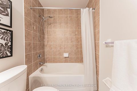 Photo 36 at 84 - 15 Old Colony Road, Oak Ridges Lake Wilcox, Richmond Hill