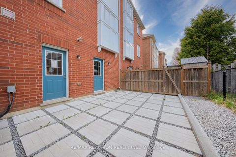 Photo 39 at 84 - 15 Old Colony Road, Oak Ridges Lake Wilcox, Richmond Hill