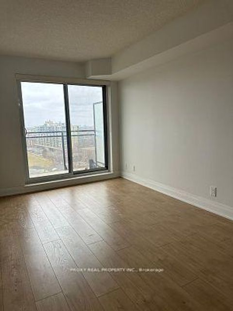 Photo 4 at 1009 - 1 De Boers Drive, CFB, Toronto