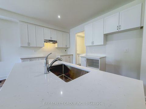 Photo 9 at 18 Shelson Place, Sutton & Jackson's Point, Georgina