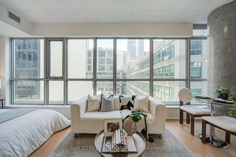 Photo 7 at 403 - 375 King Street W, Waterfront Communities C1, Toronto