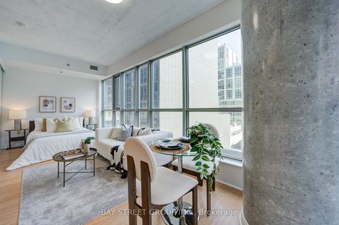 Photo 13 at 403 - 375 King Street W, Waterfront Communities C1, Toronto
