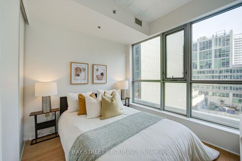 Photo 19 at 403 - 375 King Street W, Waterfront Communities C1, Toronto