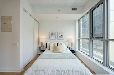 Photo 20 at 403 - 375 King Street W, Waterfront Communities C1, Toronto