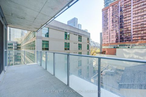 Photo 26 at 403 - 375 King Street W, Waterfront Communities C1, Toronto