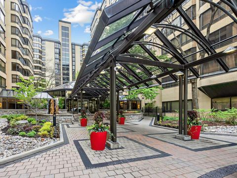 Photo 1 at 406 - 211 St Patrick Street, Chinatown, Toronto