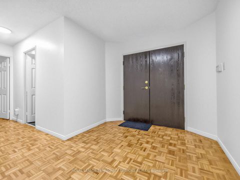 Photo 8 at 406 - 211 St Patrick Street, Chinatown, Toronto