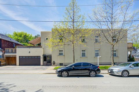 Photo 2 at 95 Hopedale Avenue, Broadview North, Toronto