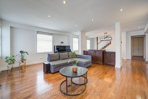 Photo 7 at 95 Hopedale Avenue, Broadview North, Toronto