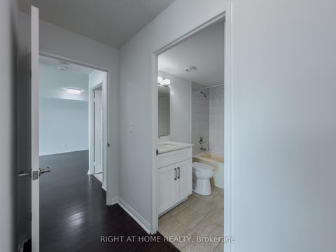 Photo 19 at 1008 - 8 Lee Centre Drive, Woburn, Toronto