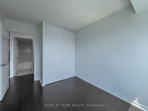 Photo 25 at 1008 - 8 Lee Centre Drive, Woburn, Toronto