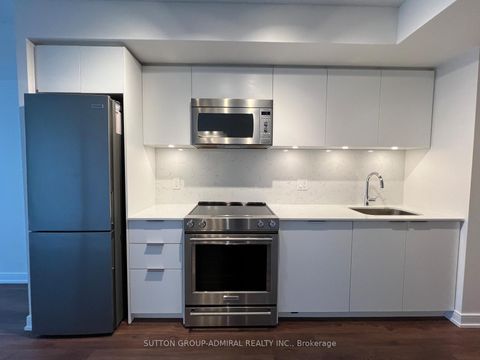 Photo 5 at 711 - 30 Samuel Wood Way, City Centre West, Toronto