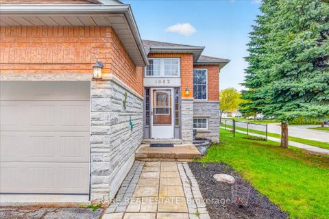 Photo 2 at 1082 Kensington Street, Alcona, Innisfil