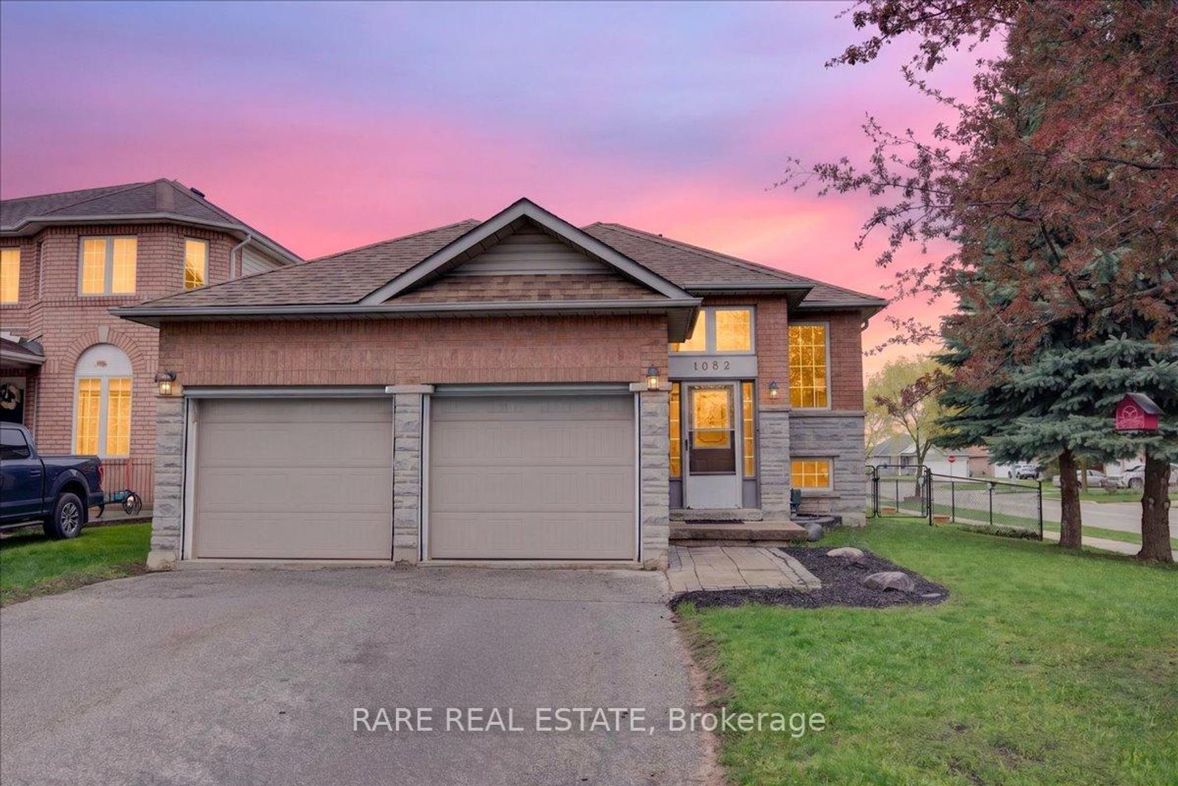 1082 Kensington Street, Alcona, Innisfil photo number 2