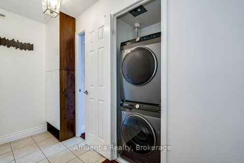 Photo 5 at 408 - 120 Dallimore Circle, Don Mills, Toronto