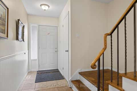 Photo 4 at 47 - 2 BERNICK Drive, Grove East, Barrie