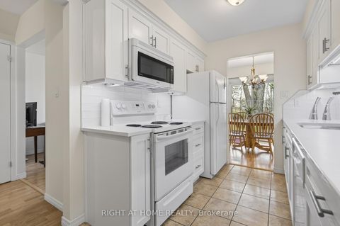 Photo 11 at 47 - 2 BERNICK Drive, Grove East, Barrie