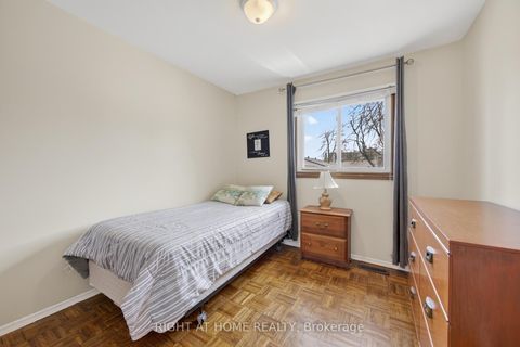 Photo 34 at 47 - 2 BERNICK Drive, Grove East, Barrie