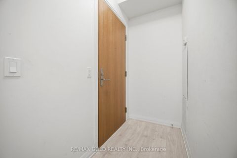 Photo 6 at 1421 - 8960 Jane Street, Concord, Vaughan