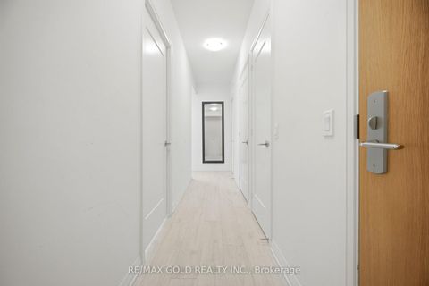 Photo 8 at 1421 - 8960 Jane Street, Concord, Vaughan