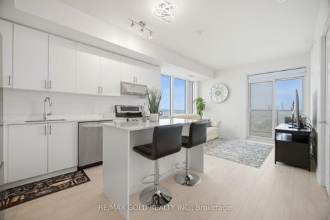 Photo 15 at 1421 - 8960 Jane Street, Concord, Vaughan