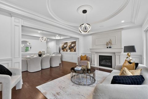 Photo 8 at 122 Holmes Avenue, Willowdale East, Toronto