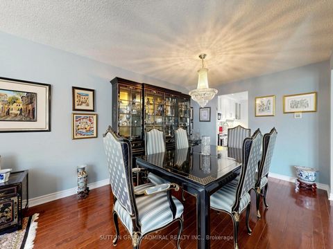 Photo 6 at 20 Esther Crescent, Yorkhill, Vaughan