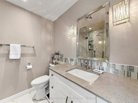 Photo 30 at 20 Esther Crescent, Yorkhill, Vaughan