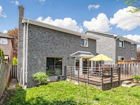Photo 39 at 20 Esther Crescent, Yorkhill, Vaughan