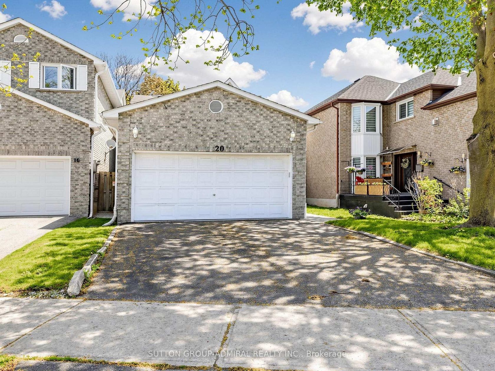 20 Esther Crescent, Yorkhill, Vaughan photo number 2