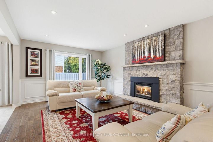 Photo 14 at 67 Honeysuckle Crescent, Iroquoia Heights, Hamilton