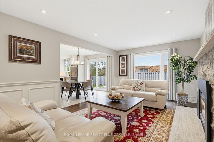 Photo 15 at 67 Honeysuckle Crescent, Iroquoia Heights, Hamilton