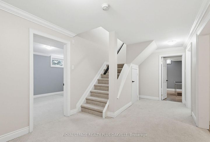 Photo 34 at 67 Honeysuckle Crescent, Iroquoia Heights, Hamilton