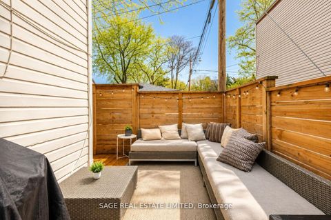 Photo 24 at 438 Sumach Street, South St. James Town, Toronto