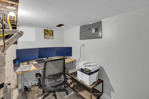 Photo 40 at 827 Craven Road, Coxwell, Toronto