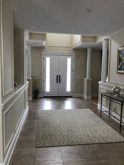 Photo 2 at 148 HUNTERWOOD Chase, Rural Vaughan, Vaughan