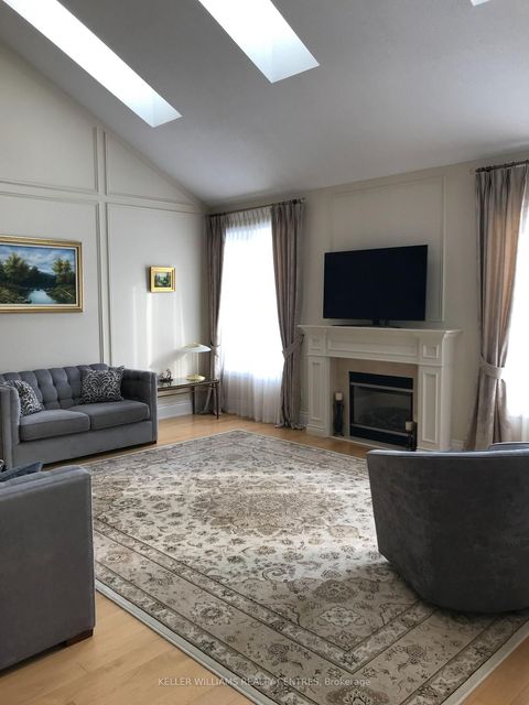 Photo 3 at 148 HUNTERWOOD Chase, Rural Vaughan, Vaughan
