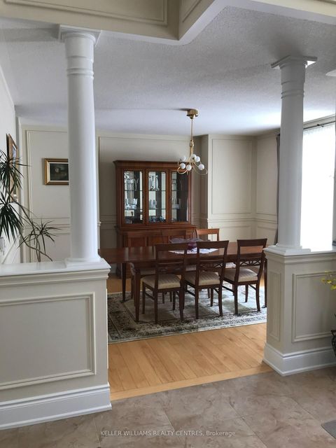 Photo 5 at 148 HUNTERWOOD Chase, Rural Vaughan, Vaughan