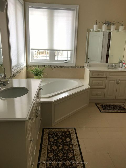 Photo 9 at 148 HUNTERWOOD Chase, Rural Vaughan, Vaughan