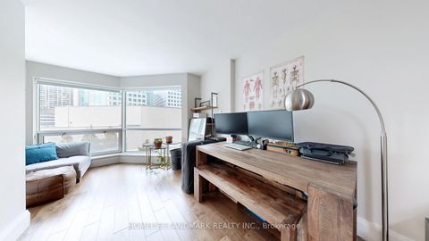 Photo 11 at 408 - 10 Queens Quay W, Waterfront Communities C1, Toronto